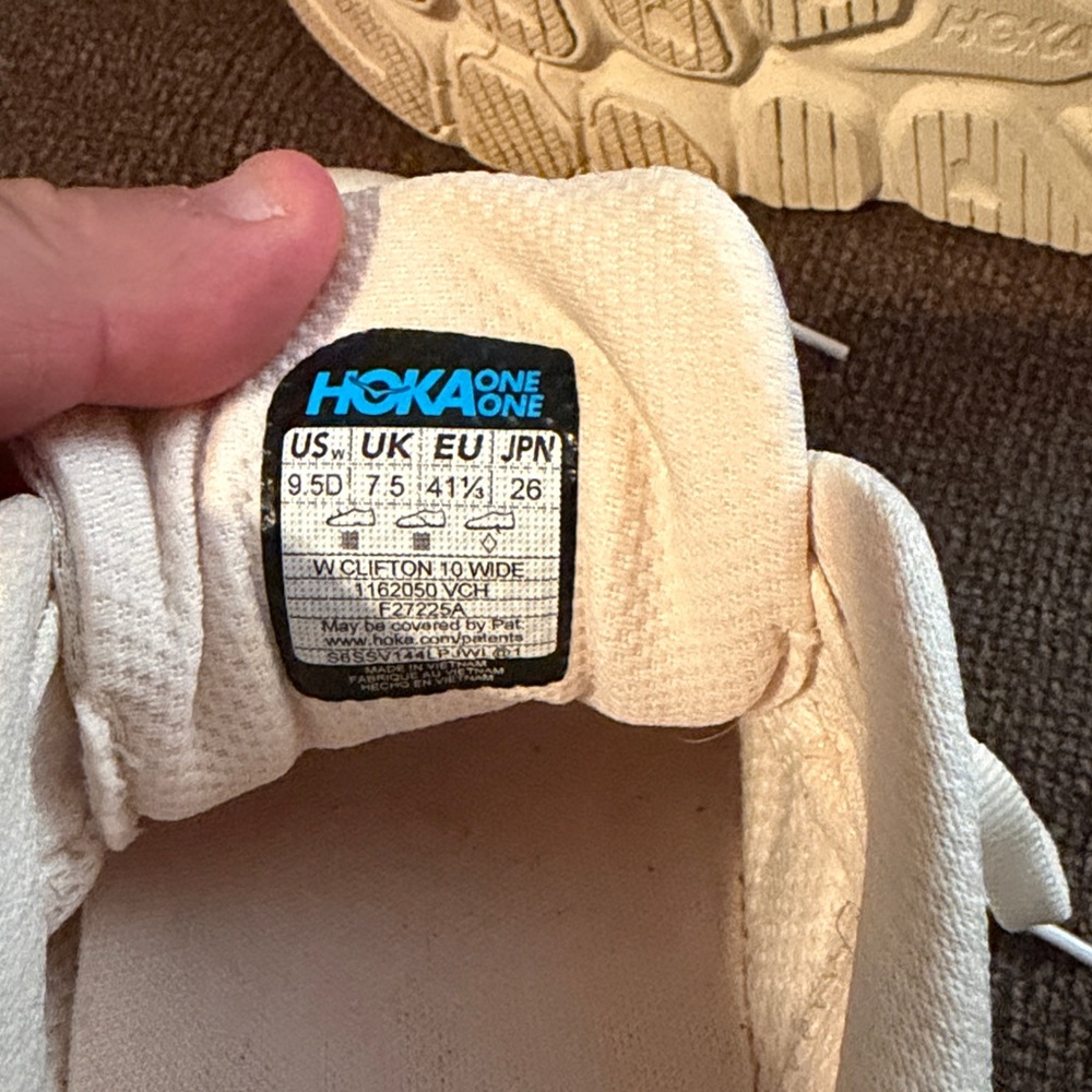 HOKA Clifton 10 (Wide Width) - Picture 6 of 6